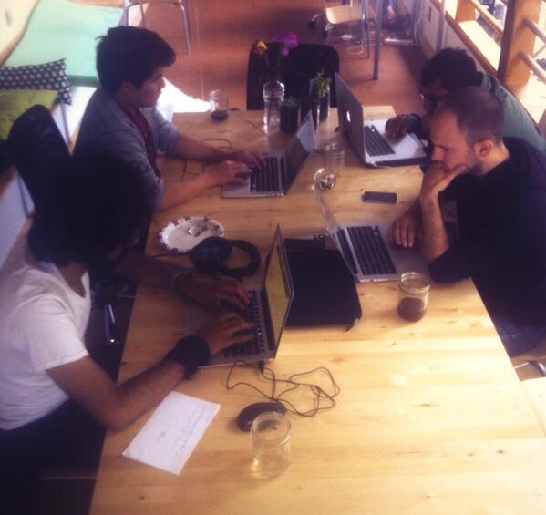 LeaseMaid's tweet image. Leasemaid developers are behind a screen 24/7 #pitchprep #59daystogo @CoolhouseLabs