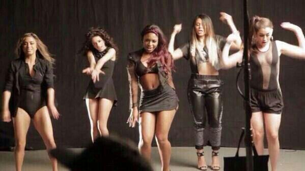 angmolero's tweet image. #5DaysTill5HBOSS #PreOrderBOSSOnITunes smarturl.it/5HBOSS arent they worth your money? i think thats a YES