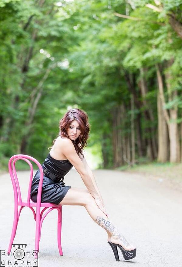 prettymick's tweet photo. Photoshoot yesterday 💕 http://t.co/nQ2jg2fvrC