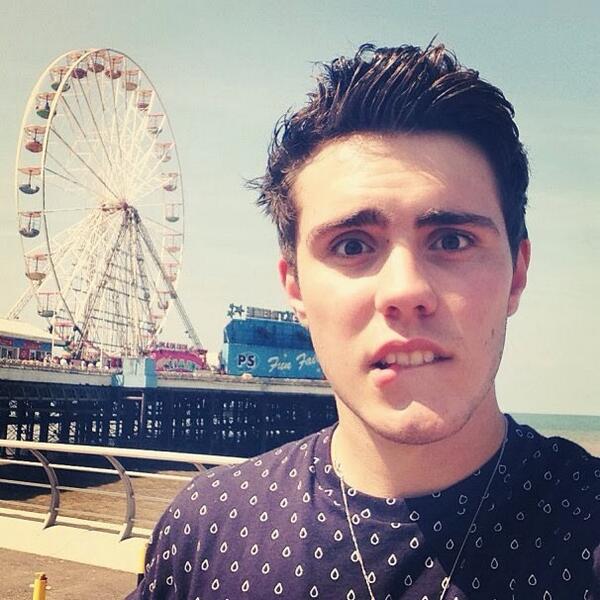 LiveLaughO2L tweet picture