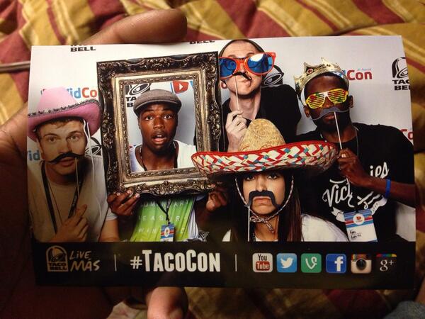 TwoWorldsMusic's tweet photo. Hey @EppicInvasion! Look what I found! #BlastFromThePast #Vidcon2013 #tacocon http://t.co/Kj6eGuhejo
