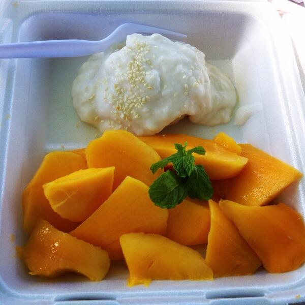 HI Foodie Network tweet media