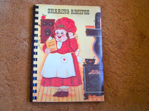 annimae9's tweet photo. Sharing Recipes Compiled by Womens Auxiliary Free Will Baptist Church #Etsy #cookbook  http://t.co/a7f0Ry6lav  http://t.co/NUpzVpLFpJ