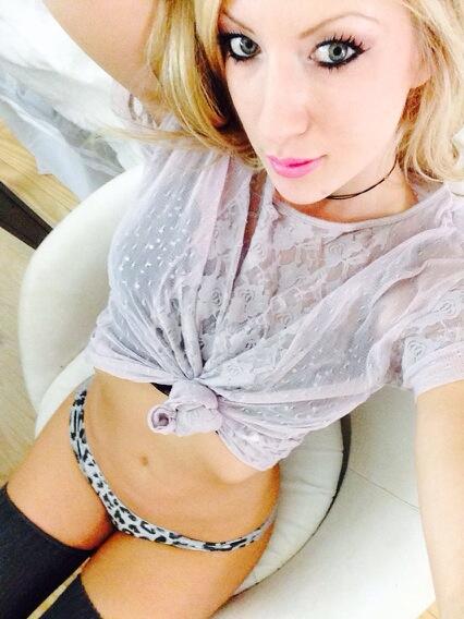 About to log on for a little bit! http://t.co/2Fa3vNuvPF<a href="/tag/manyvids"class="tags"><span>#manyvids</span></a><a href="/tag/mvsales"class="tags"><span>#mvsales</span></a>