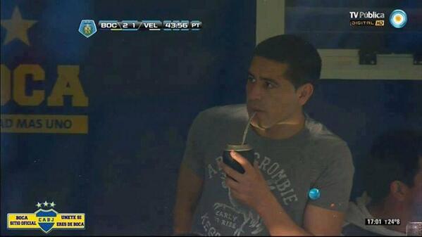 PlanetaDeCABJ's tweet photo. Tiene más libertadores que riBer, toma mate. http://t.co/BDlu3EJZ2t