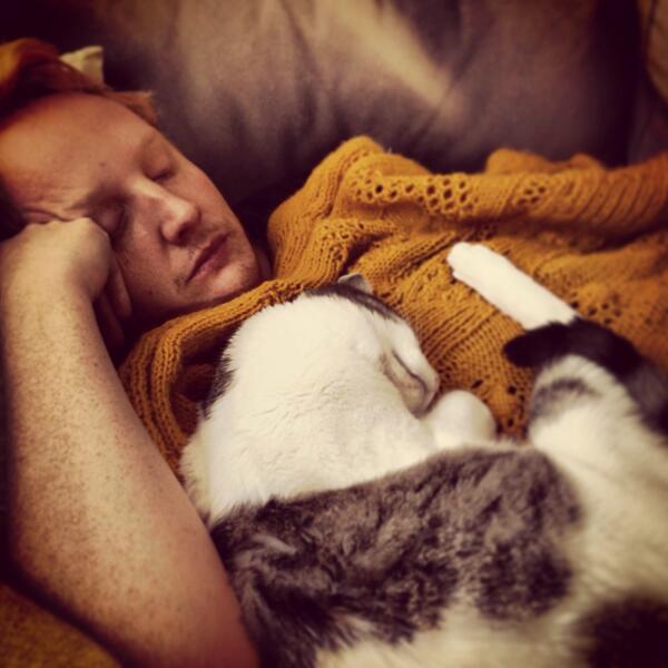 RubyandLavon's tweet image. Sometimes you just need a cuddle.