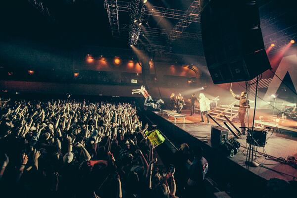 I love this picture of my little brother <a href="/Manndarko/">Mandarko</a> fearlessly stage diving into 3000 people. You crazy motherfucker