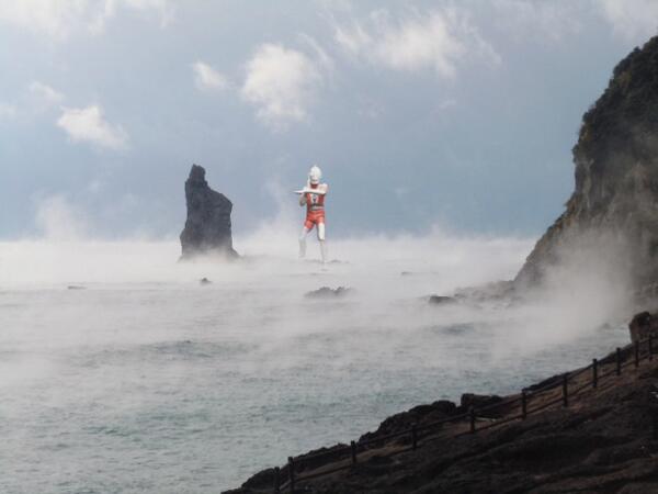 鹿児島県枕崎市観光協会 枕崎といえば 立神岩 高さ42mもある枕崎のシンボルとして親しまれています 台風中継などでおなじみの 火之神公園 からその姿を眺めることができます 40mといったらウルトラマンと同じくらいの大きさです 鹿児島 鹿児島県枕崎市観光協会 枕崎といえば 立神岩 高さ42mもある枕崎のシンボルとして親しまれています 台風中継などでおなじみの 火之神公園 からその姿を眺めることができます 40mといったらウルトラマンと同じくらいの大きさです 鹿児島