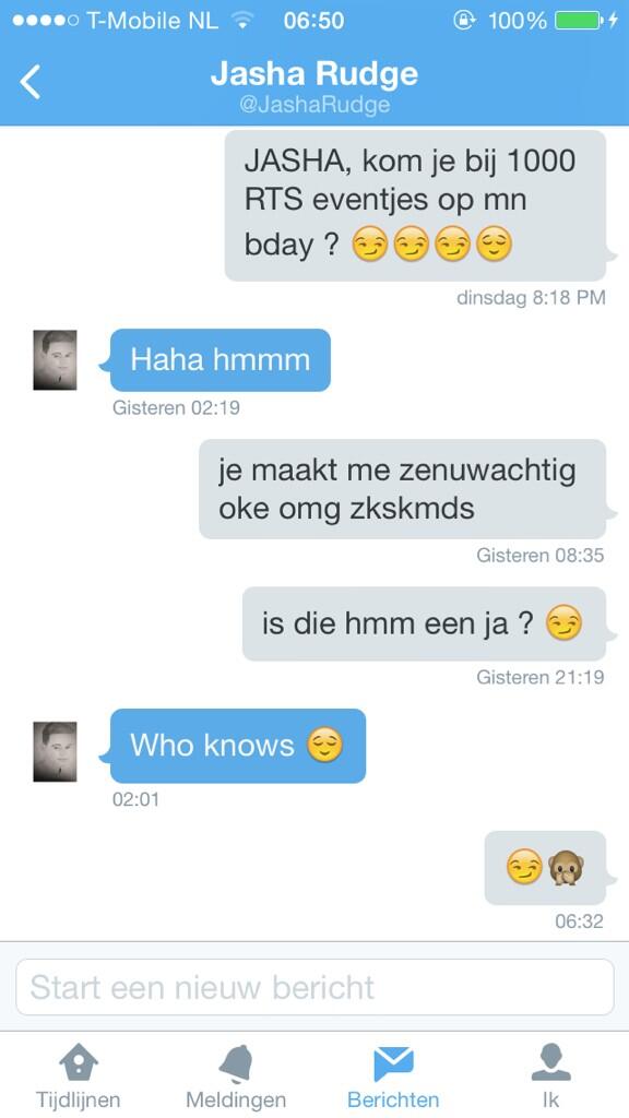 xDKR_'s tweet image. IDK, MAAR RT DIT ALSJEBLIEFT. MISSCHIEN WERKT HET! 🙌👏 RT RT RT