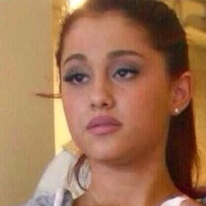 ProblemsFl's tweet image. When someone flirts with you but you find out they be flirting with other people too