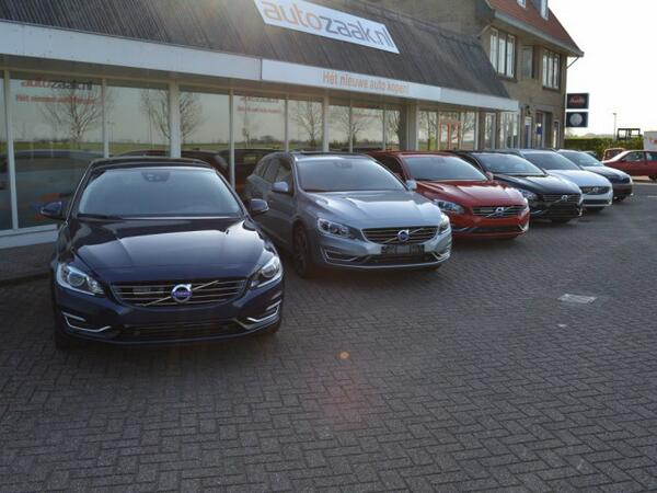 € 9.220,- korting (13%) op een nieuwe voorraad Volvo V60 Hybrid met 7% bijtelling! Hét Nieuwe Auto Kopen!