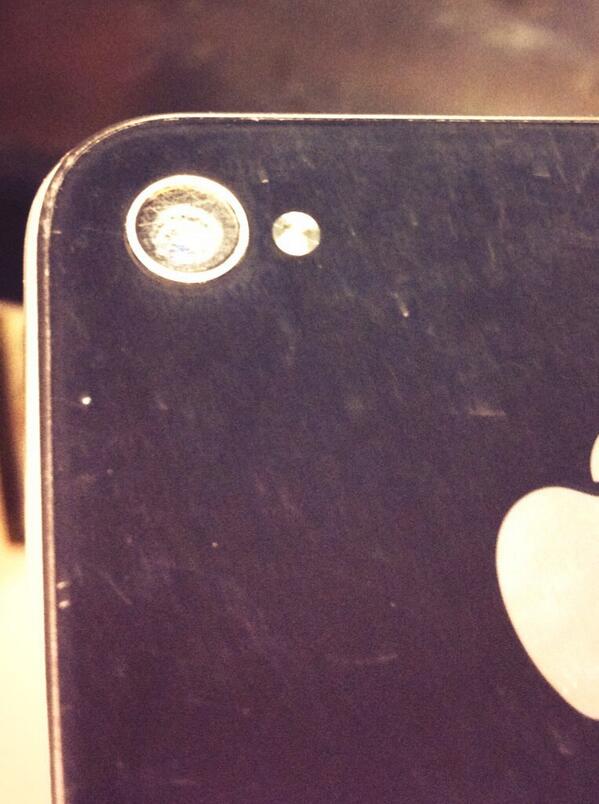 EyePatchCase's tweet image. #tbt Say goodbye to scratched phone #camera lenses with iPatch Case headfunder.com/campaigns/ipat… @HeadFunder #photography