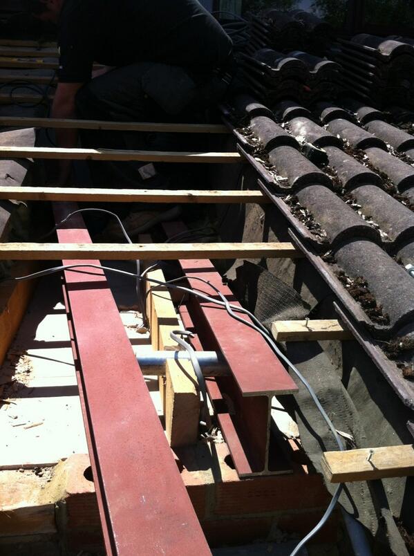 AbstractBuildin's tweet image. Steels going in today... #extension #miltonkeynes #building