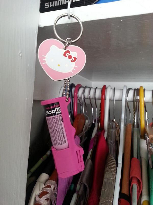 ElizDLilBit's tweet photo. Found this gift waiting for me this morning.  My man wants me to be safe,  but not at the expense of my girliness. :) http://t.co/Z1WvjmL576