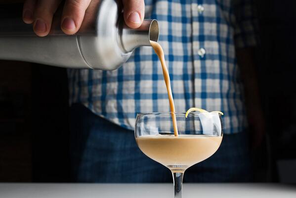Shake your iced coffee like an Italian.  goo.gl/hwppF4