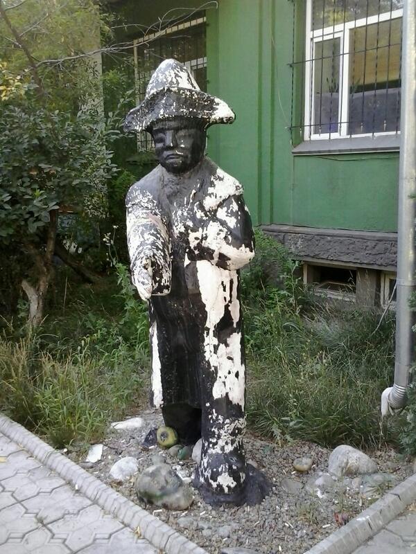 KatherynBraniga's tweet photo. http://t.co/UdmV7nT3xs Фурманова-Октябрьская. WTF? http://t.co/loQwAjgt8c