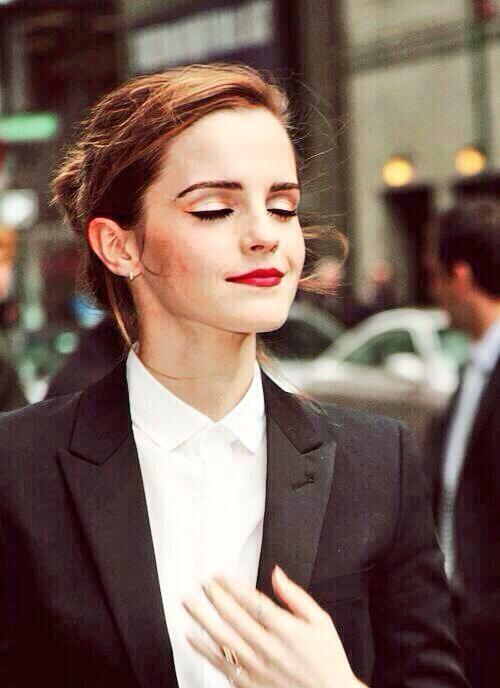 HPCastReact's tweet image. Cette sensation quand tu ouvres l&apos;oeuvre de JK Rowling.