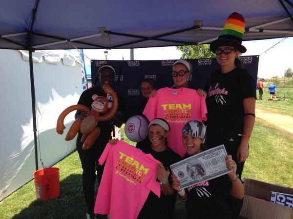 triplecrownspts's tweet photo. The New Jersey Cheetas having fun in the TCS Photobooth at #TCFireworks #TeamFastpitch http://t.co/SWxaIwok9D
