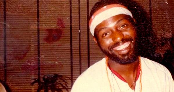 #playing > Frankie Knuckles - Global Network radio show (1987)  buff.ly/1jZeg3m via @secretlifemusic #love