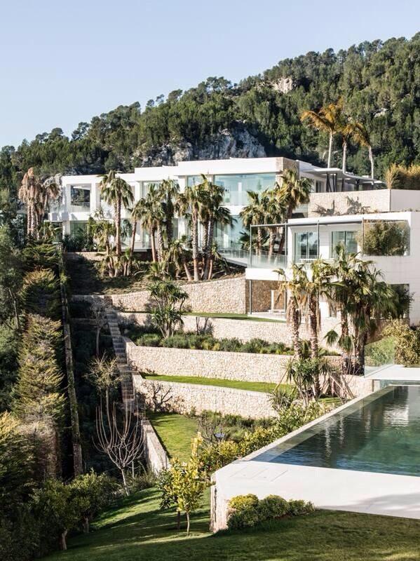 Kevadamsss_'s tweet photo. Envie de mener le grande vie ? Commencez par suivre @thisisthl ! #Luxe&amp;Lifestyle http://t.co/7nqWXyPxiR