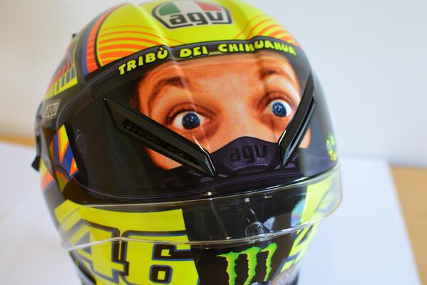 El casco de Valentino Rossi AGV Corsa Winter Test LT ya está disponible | goo.gl/2q1HYt
<a href="/rossistas/">Rossistas</a>