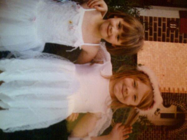 chloe__kay's tweet photo. Found this little cheeky photo of me and the best friend http://t.co/WnFcDNnyRQ