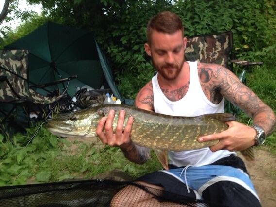 REYNOLDS9876's tweet photo. #Fish #pike #fishing #throop http://t.co/V4Rd57Npow