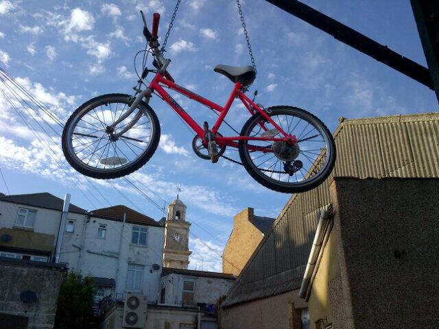 Bro90KFIQAA7ZsG.jpg:large