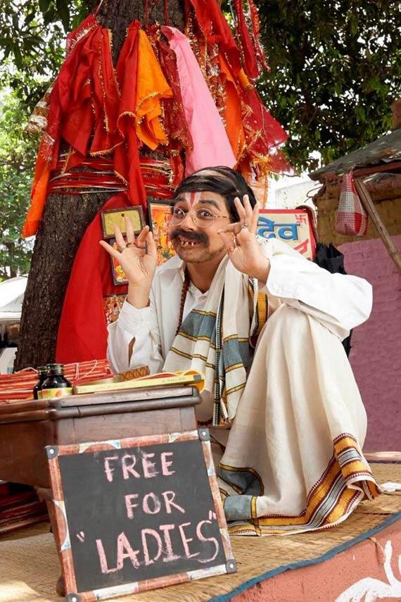 Another glowing review for  <a href="/bobbyjasoos/">Bobby Jasoos</a>:  #VidyaBalan shines as a detective...indiatvnews.com/entertainment/…