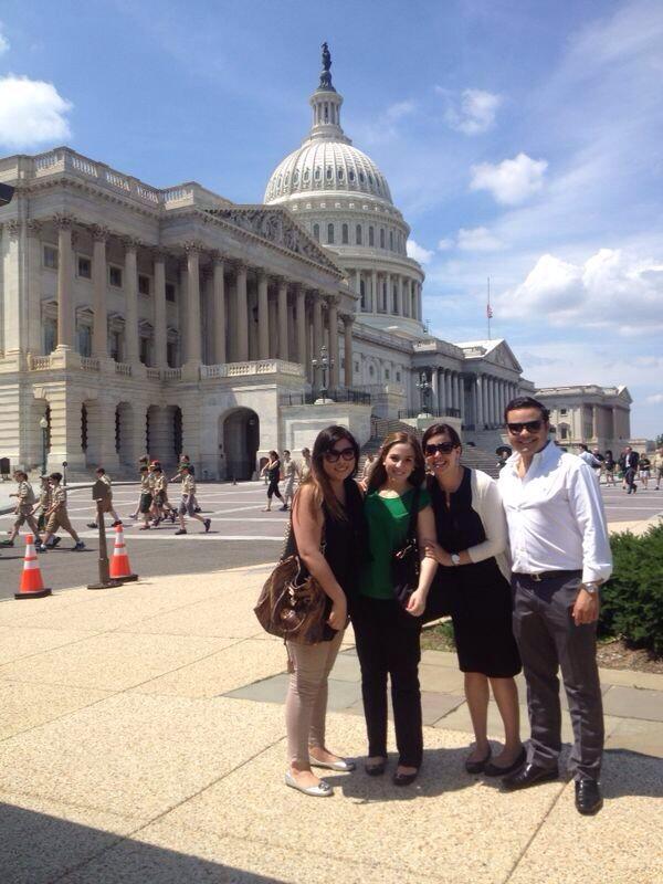 danielayv's tweet photo. #twcinternational #twcsummer14 capitol @TWCInternships http://t.co/OTgvq5AagZ
