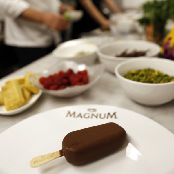 MagnumIceCream's tweet photo. Getting all dressed up. Can you guess our stylish news we’re announcing soon? #MAGNUMScene http://t.co/khCHx6QjbE