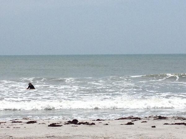 SeGaInDC's tweet image. I&apos;ve been here 24 hours &amp;amp; I&apos;m just now getting to the beach. #BlameArthur #Beachin #Vacation #CocoaBeach #Florida