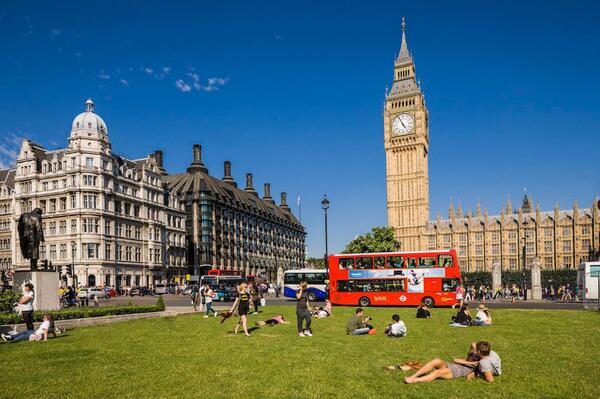Sun is shining in London! What a beautiful Summer day!