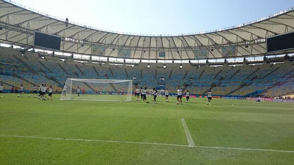 PlanetaFIFA's tweet photo. #Francia prepara el 11 que saldrá ante #Alemania.
#Brasil2014 #Mundial. http://t.co/soa8UC8UNQ