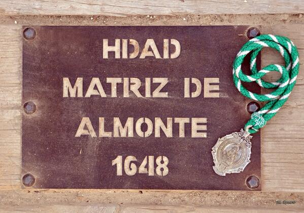 historiasrocio's tweet photo. Ya somos 1648 seguidores, los mismos que el año de fundacion de la Hdad Matriz de Almonte. http://t.co/dHQMmPGKbD