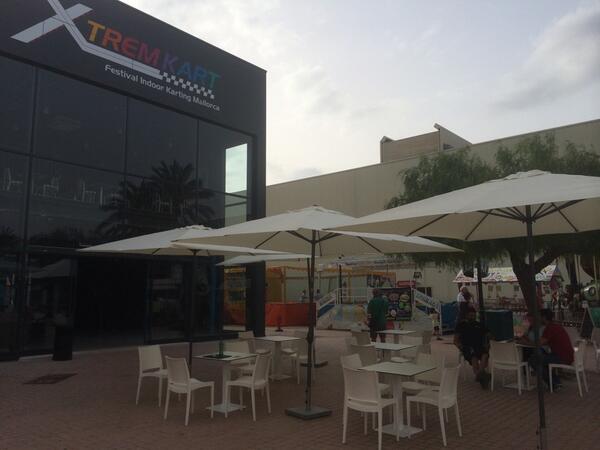 XtremKartMallor's tweet photo. Pasate por la terraza de @XtremKartMallor  y vive experiencias racing y gastronomicas a muy buen precio #festivalpark http://t.co/8Hy8m9UpX7