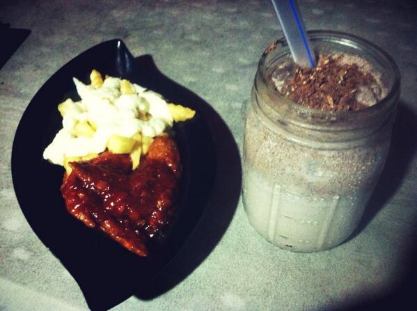 see u tomorrow at jl ambon (lap. saparua) jam 4 till drop..
ditunggu sobh sambil ngabuburit :D