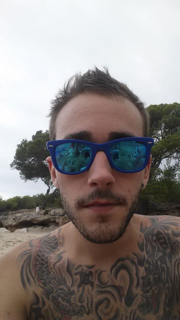 JesusBarrio1's tweet photo. El último día de playa... Es una pena que se acabe ya :( http://t.co/dpL42XXcrr
