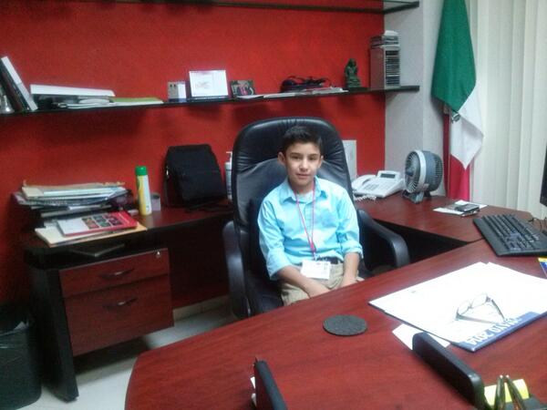 conafesonora's tweet photo. Axel Isack Ríos Anaya representa a Conafe Sonora en la Olimpiada del Conocimiento Infantil. Felicidades Axel! http://t.co/dqlMjKxOhp