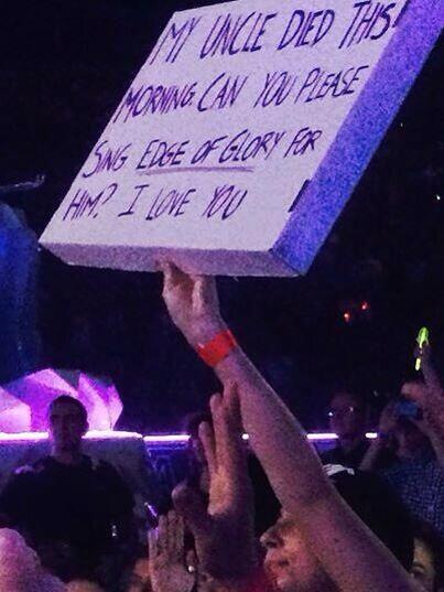 adfgtiwiej's tweet photo. A monster's uncle died and Gaga sang The Edge Of Glory for him at the Montreal artRAVE. ♥️ https://t.co/8TLL2OrEVk

- http://t.co/FDveXoeKan