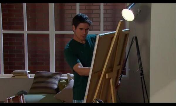 FabiiArenass's tweet image. #LaGata #Cap39 @DanArenas @MaiteOficial jajaja al Italiano le roban ¿quien? Garabato, Esme elije vestido #Pablo feliz