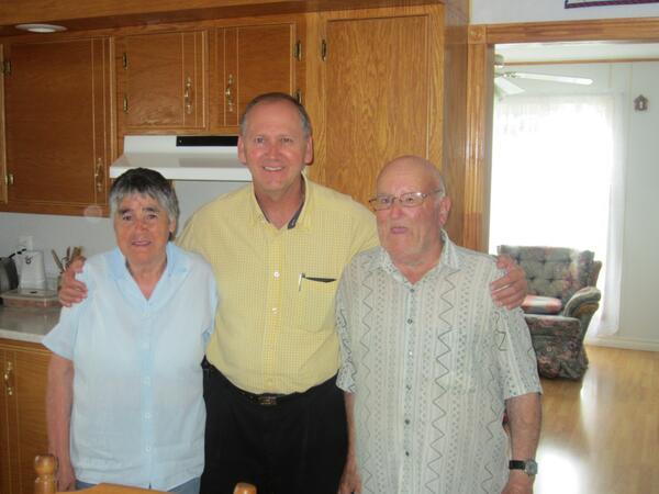 TomRoseLiberal's tweet photo. Long time Liberal supporter in the great Bay St. George south. I loved getting to see Fred and Patricia today http://t.co/4zCKP5nGzT