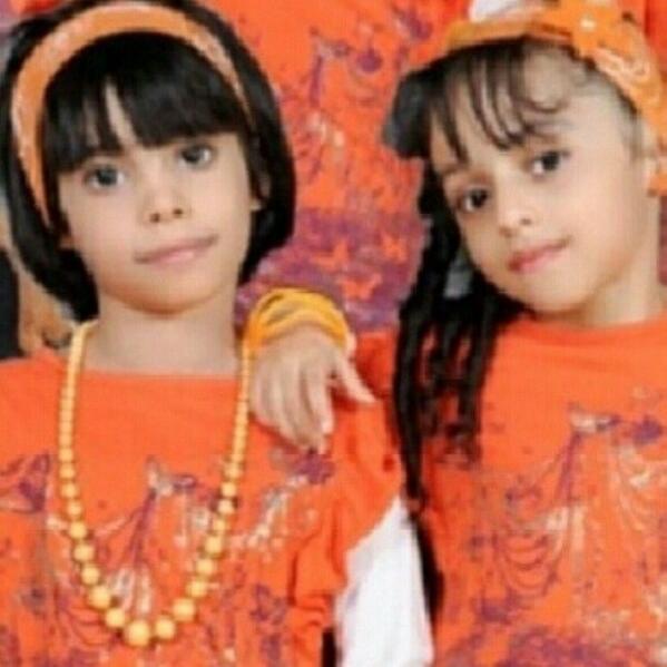 RETAJ__34's tweet photo. ريتاج وسلمى صغيرات http://t.co/3elS7qM5Cd”