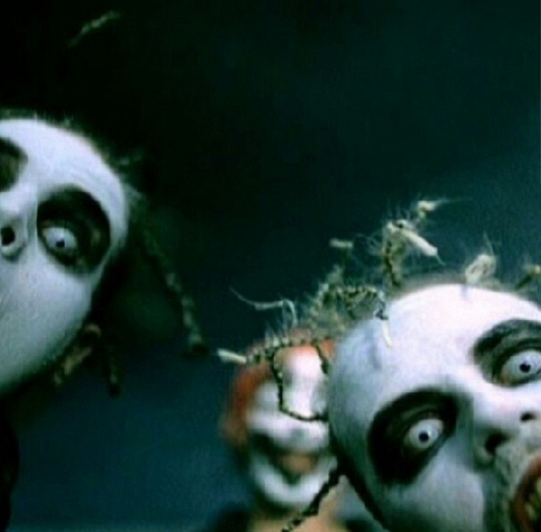 tweetmesohard's tweet photo. Hope every1 is doing good on this here #ThrowBackThursday Here go some #WeDontDie #ThrowBackGoodness #Enjoy ๐-jAMIE http://t.co/YXeGn5POV9