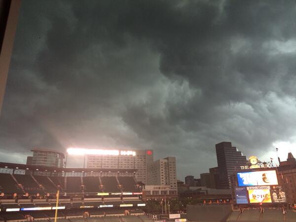 BrettHollander's tweet photo. Breaking. There is a storm coming towards Baltimore. http://t.co/hVNrmGy5TC