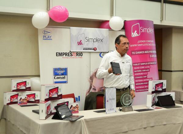 Simplextec's tweet image. @simplextec En la Exhibición de @ClubPlayTic #ConsultorTIC en el Centro de Convenciones AR