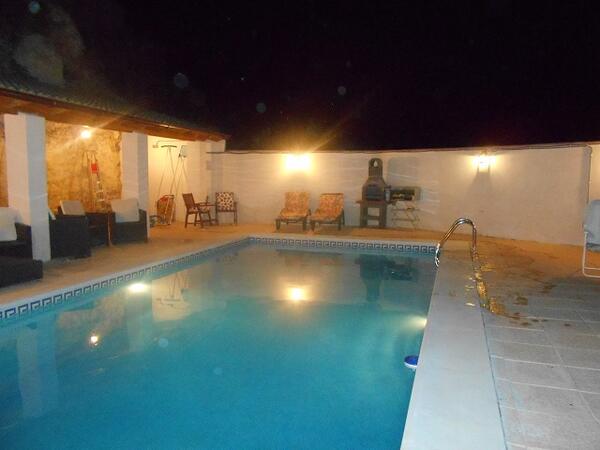 Fuente Tojar, Spain 3 beds,2 baths Jacuzzi &amp; Swimming Pool, furnished 197,000 Euros ONO sandybuchanan99@gmail.com