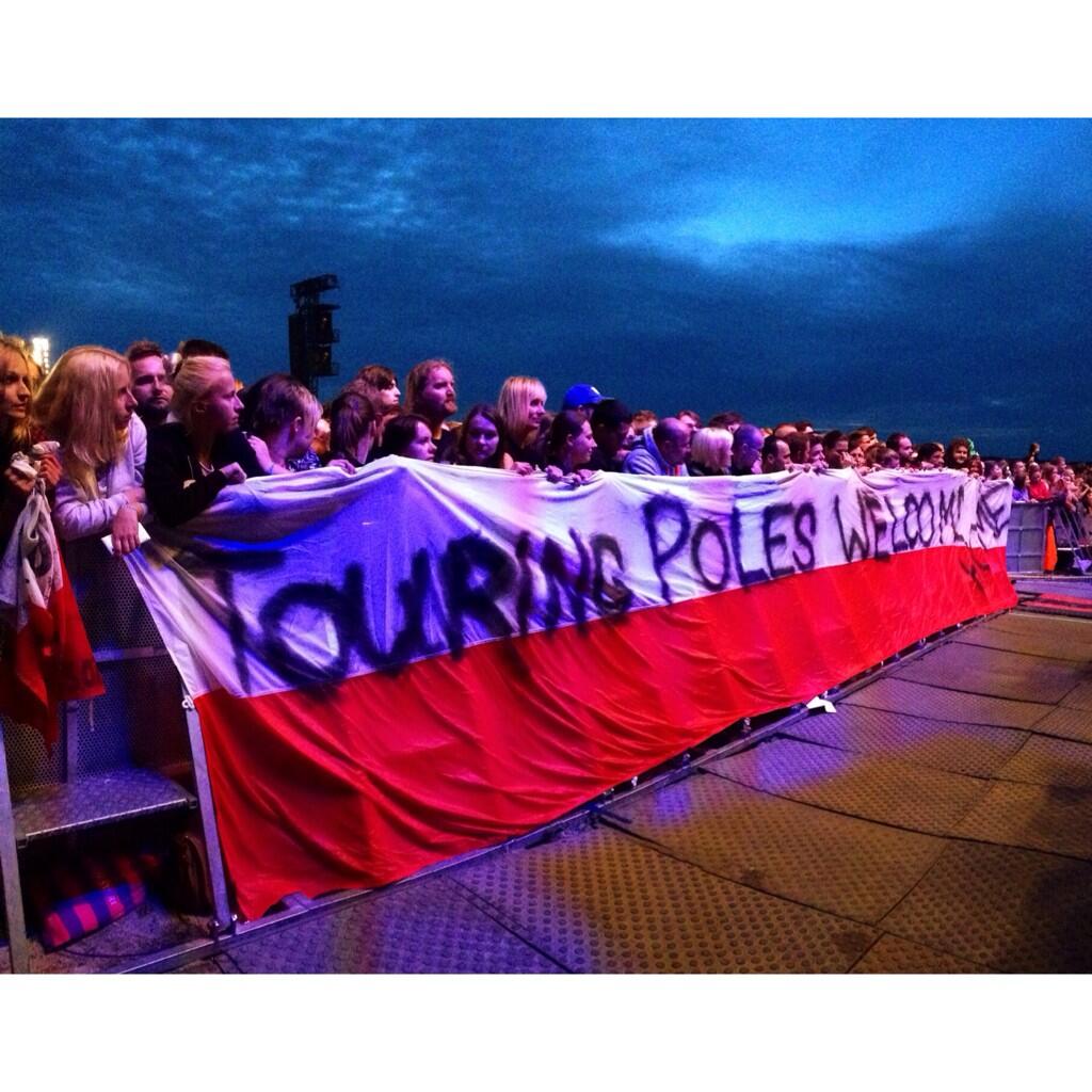 Pearl Jam 🇺🇦 on Twitter: “The crowd before @OpenerFestival tonight. #