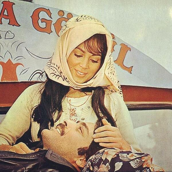 Allah erkeğe altını haram kılmıştır,neden mi? Çünkü erkeğe yakışan tek müchevher,kadındır...