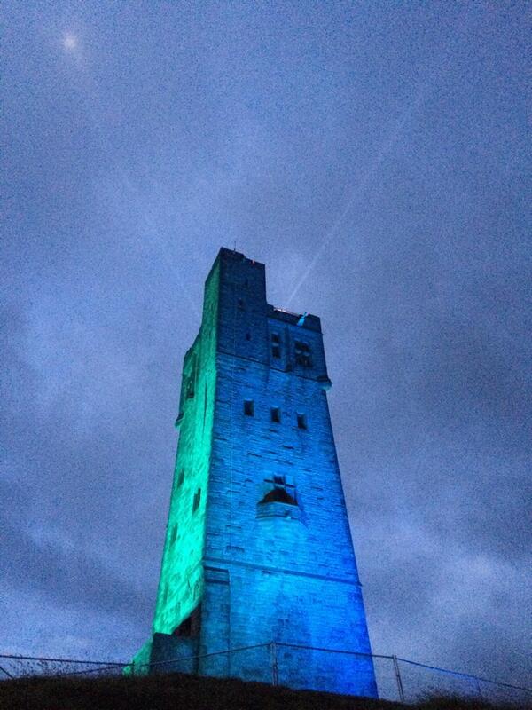 sharemyphotos's tweet image. #hypervelocity perfect sky @JonMitchellITV #castlehill #huddersfield tonight